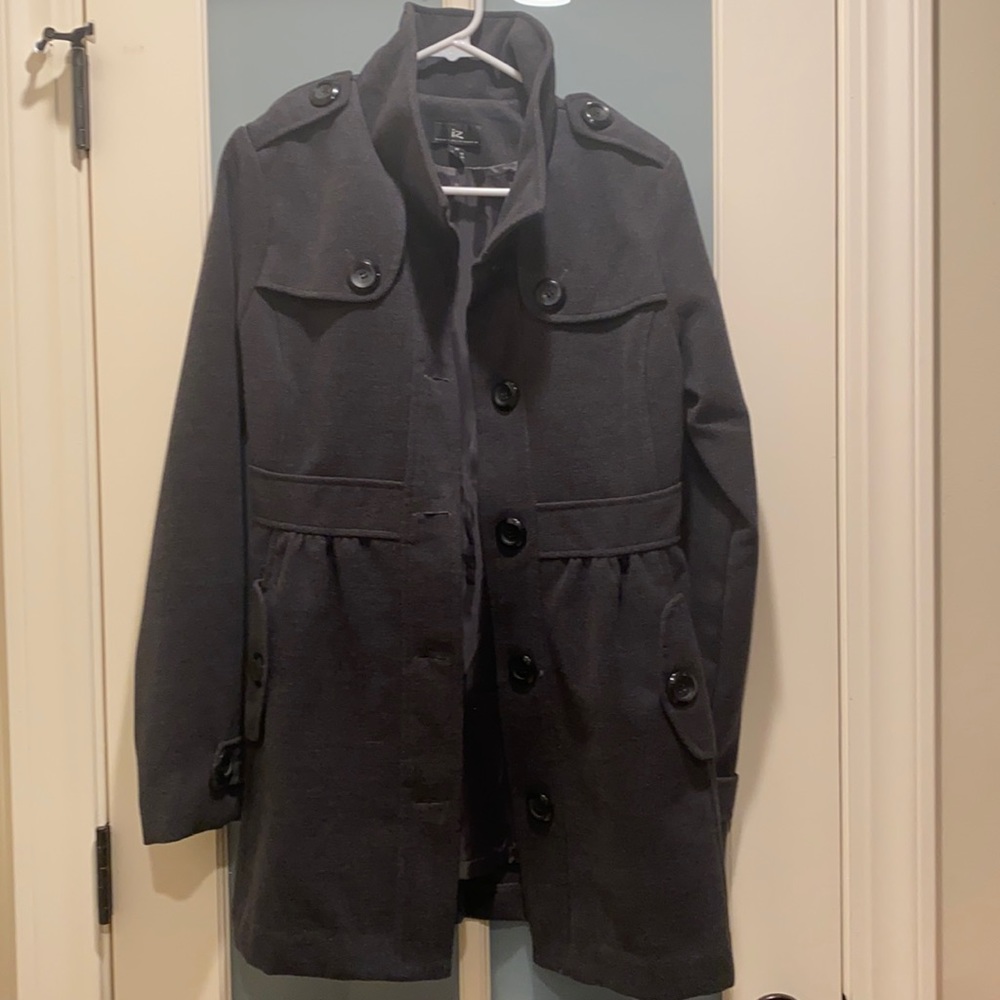 IZ Byer Charcoal Gray Jacket Size Medium